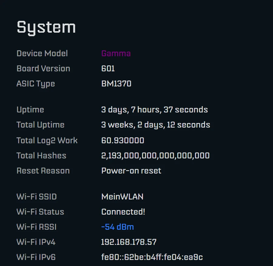 Seite System in AxeOS 2.15: Device Model Gamma, Board Version 601, ASIC Type BM1370, darunter Uptime, Reset Reason, Wi-Fi SSID MeinWLAN, Wi-Fi Status Connected, Wi-Fi RSSI -54 dBm und die IP-Adresse 192.168.178.57